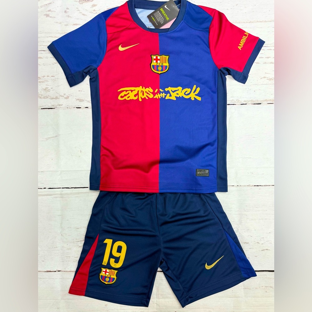 YOUTH Lamine Yamal #19 Nike Soccer Jersey Kids Kit Jersey + Shorts (MEDIUM)